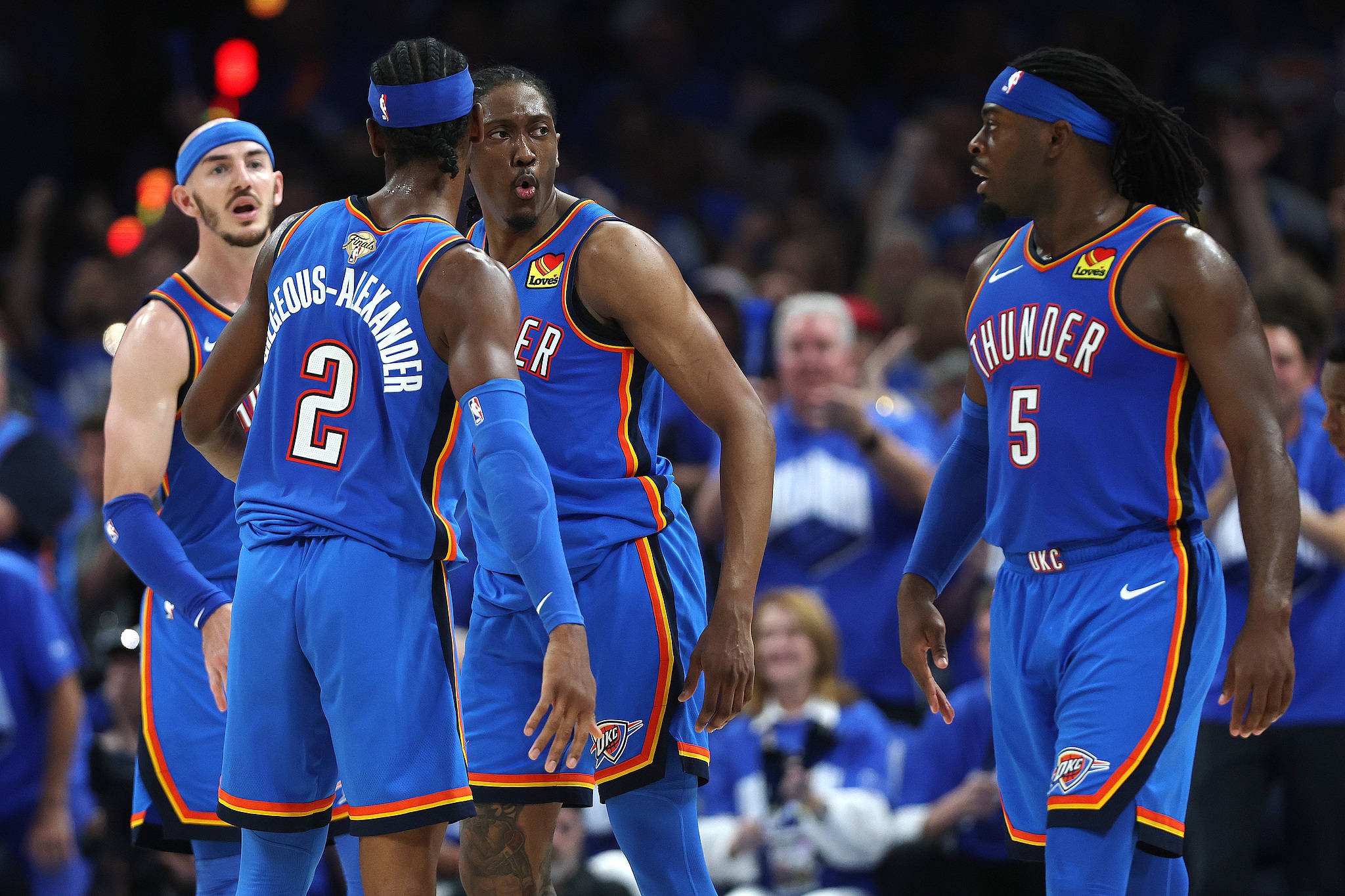 澳超半场：布鲁克闪击破门，奥克兰FC暂1-0惠灵顿凤凰（澳超半场战报：布鲁克早早破门，奥克兰FC暂1-0领先惠灵顿凤凰）