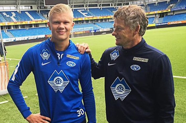 萨里：看到空荡荡的看台，我有些难过