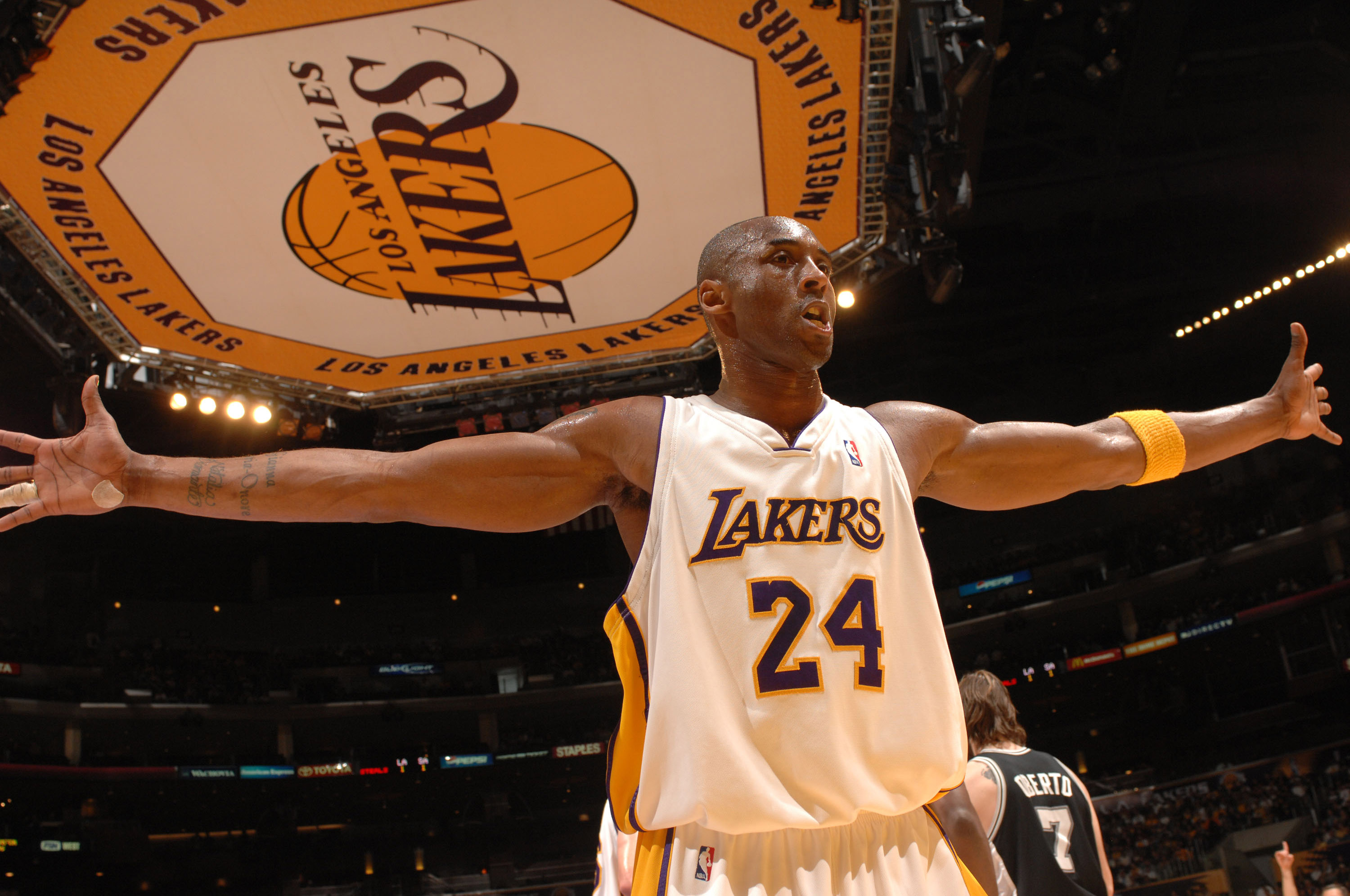 养年轻球员 养年轻球员